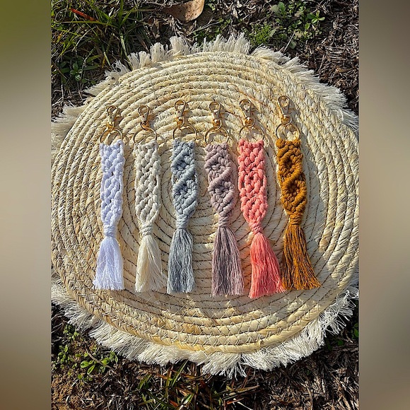 Boho braided keychains - Picture 3 of 12